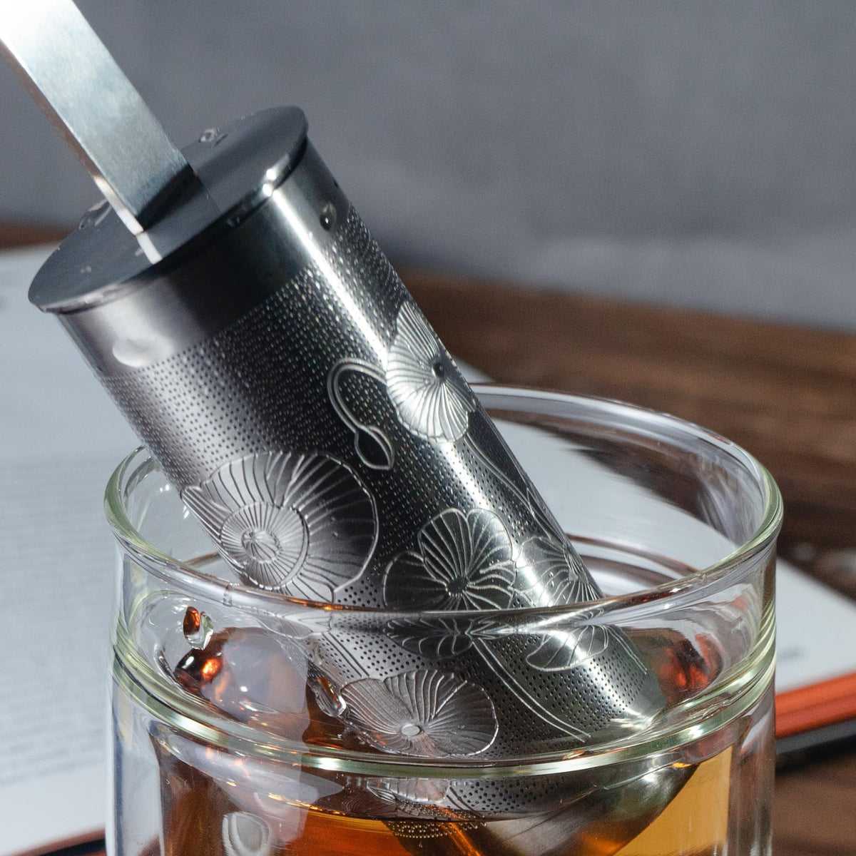 01liv travel-friendly infuser spoon fits bags and purses for on-the-go tea