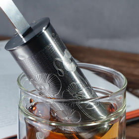 01liv travel-friendly infuser spoon fits bags and purses for on-the-go tea