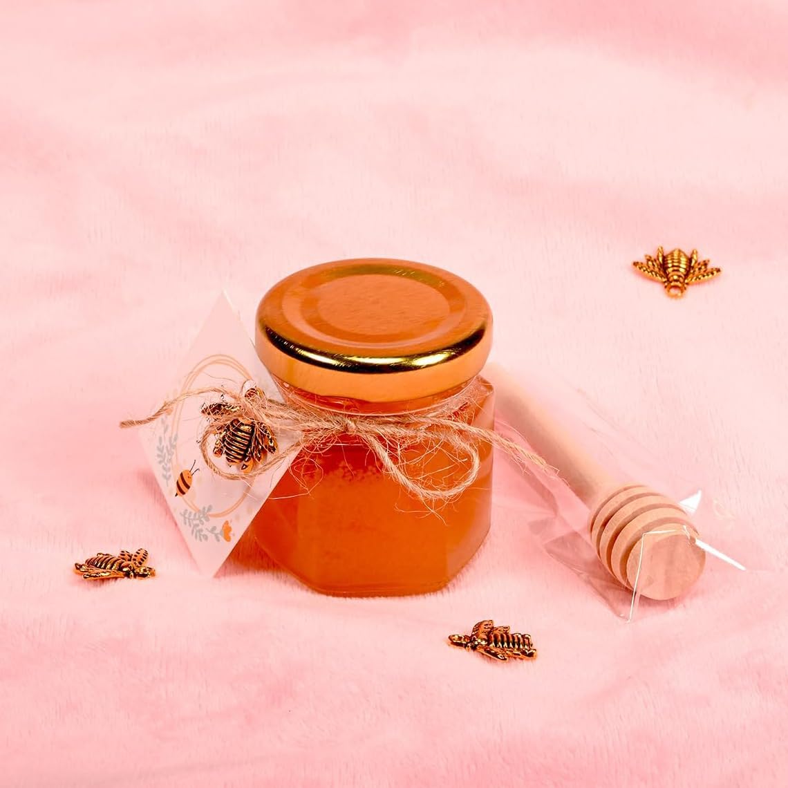 Adabocute lid stickers personalize lids for a stylish, coordinated bee-themed celebration.