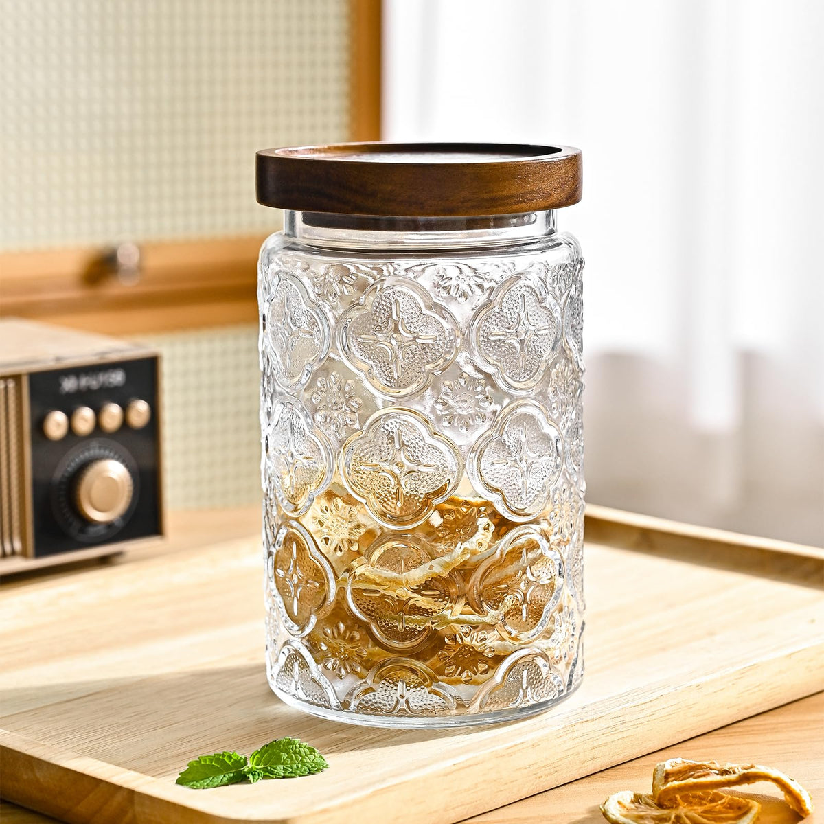 Adodeen jars ideal for coffee, tea, sugar, flour, spices and snacks.