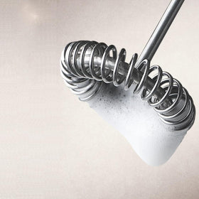 Aerolatte steam-free frother in action creates rich foam quickly