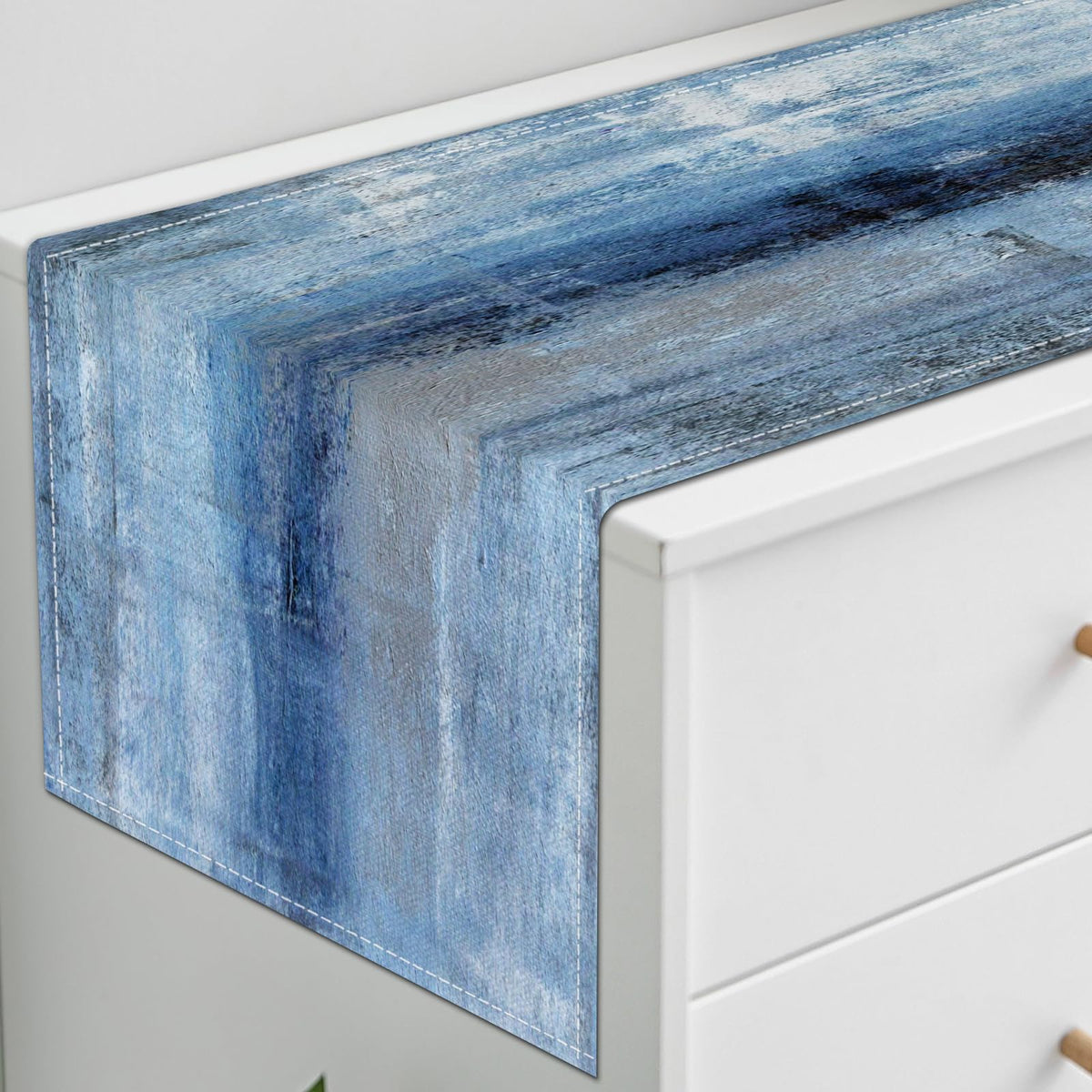 AILUER Table Runner with non-slip back keeps surfaces quiet and tables neater