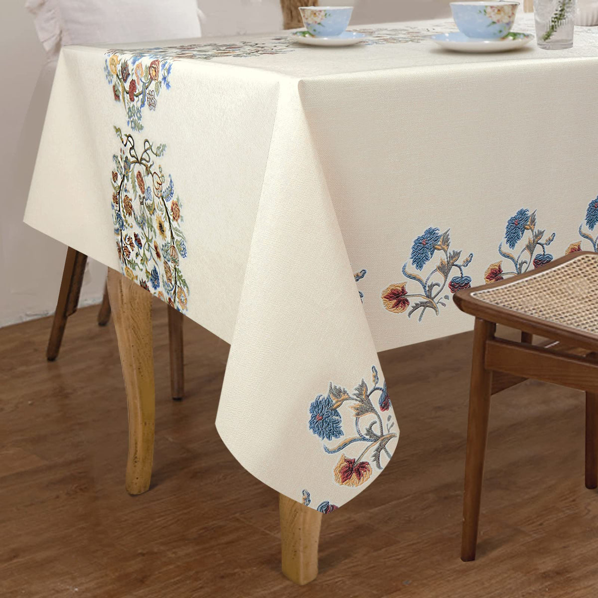 AIRCOWRIE embroidery flower motif adds festive charm for holidays and events.