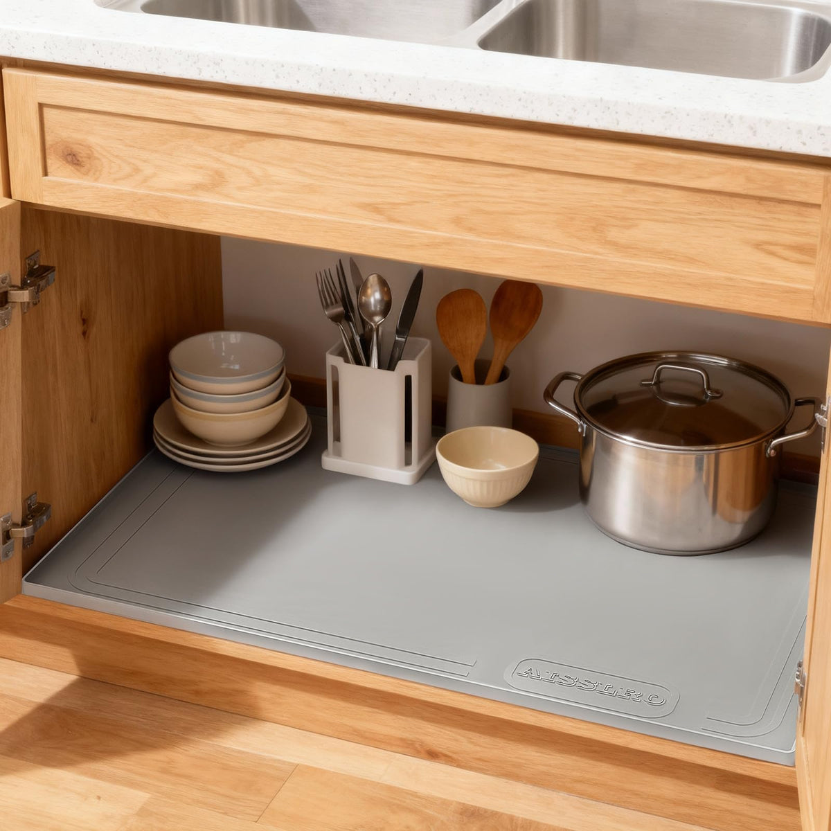 Aisslro measures help you choose the best-fit cabinet mat.