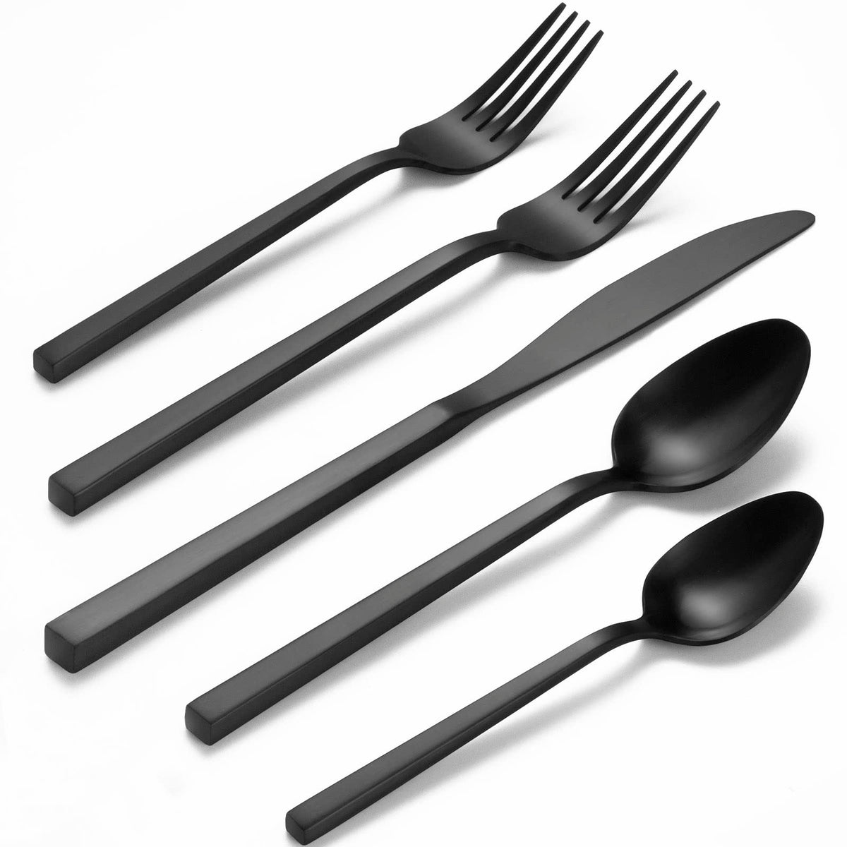Alata Cube Black dinner knife showcases forged durability for everyday meals.