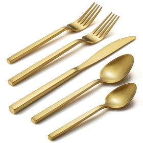 Alata Cube Gold flatware set with square handles for elegant everyday meals.