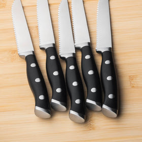 Alata full-tang construction emphasizes balanced, durable precision