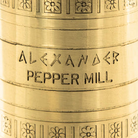 Alexander Home Steel grinding mechanism close-up showing consistent grind size.