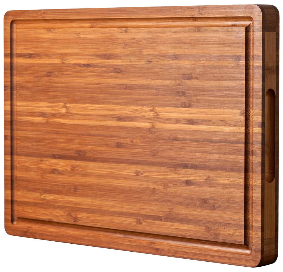Allsum XL cutting board front view showing a large, sturdy chopping surface