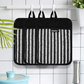 Alselo colorful 3-pack kitchen decor adds style to tasks.