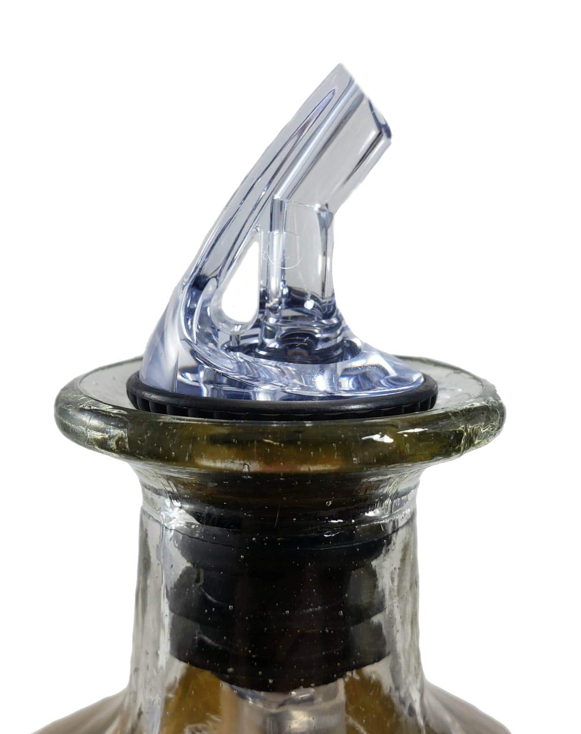 Tequila-focused pour spout helps manage flow for even pours.