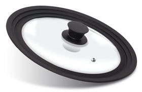 Anaeat universal lid on an 11-inch pot, clear glass view and heat-resistant silicone edge.
