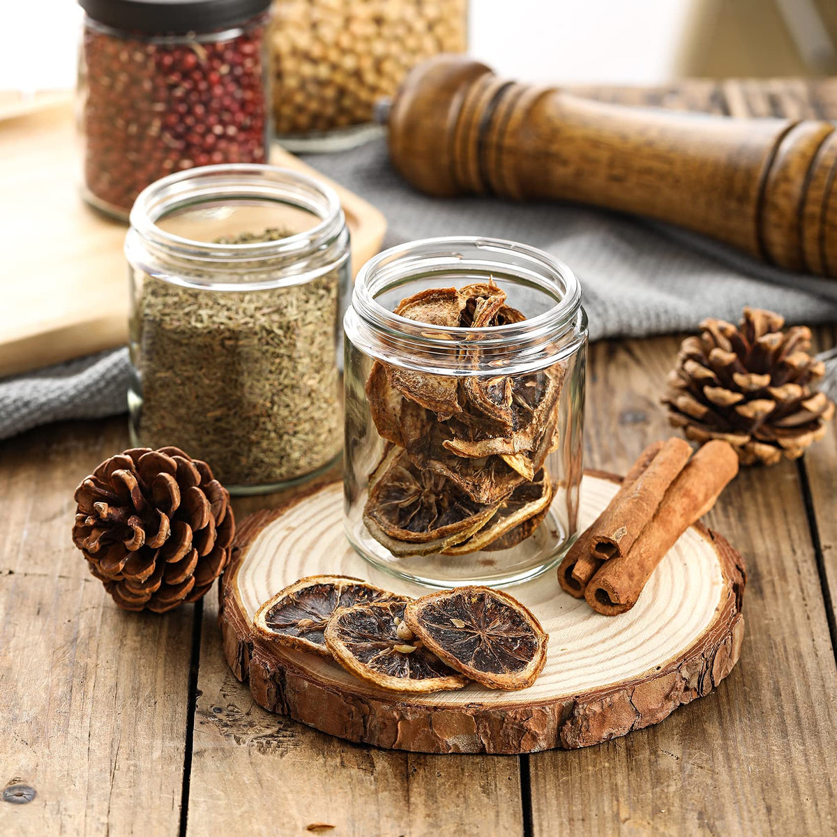 AOZITA thick glass jar, dishwasher-safe and high-temperature resistant for kitchen use.