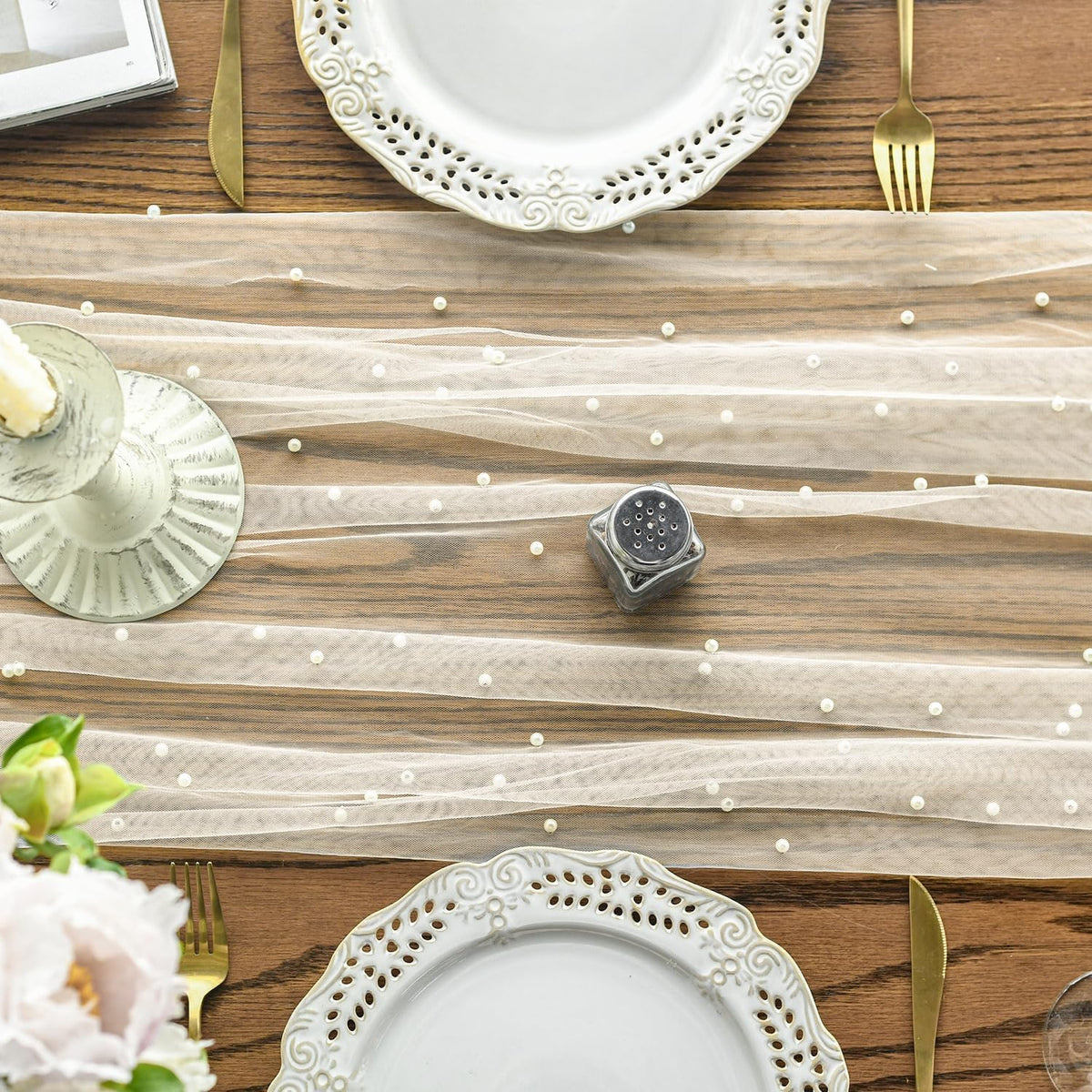 Artoid Mode 10pcs table runner pack ready for versatile seasonal centerpieces.