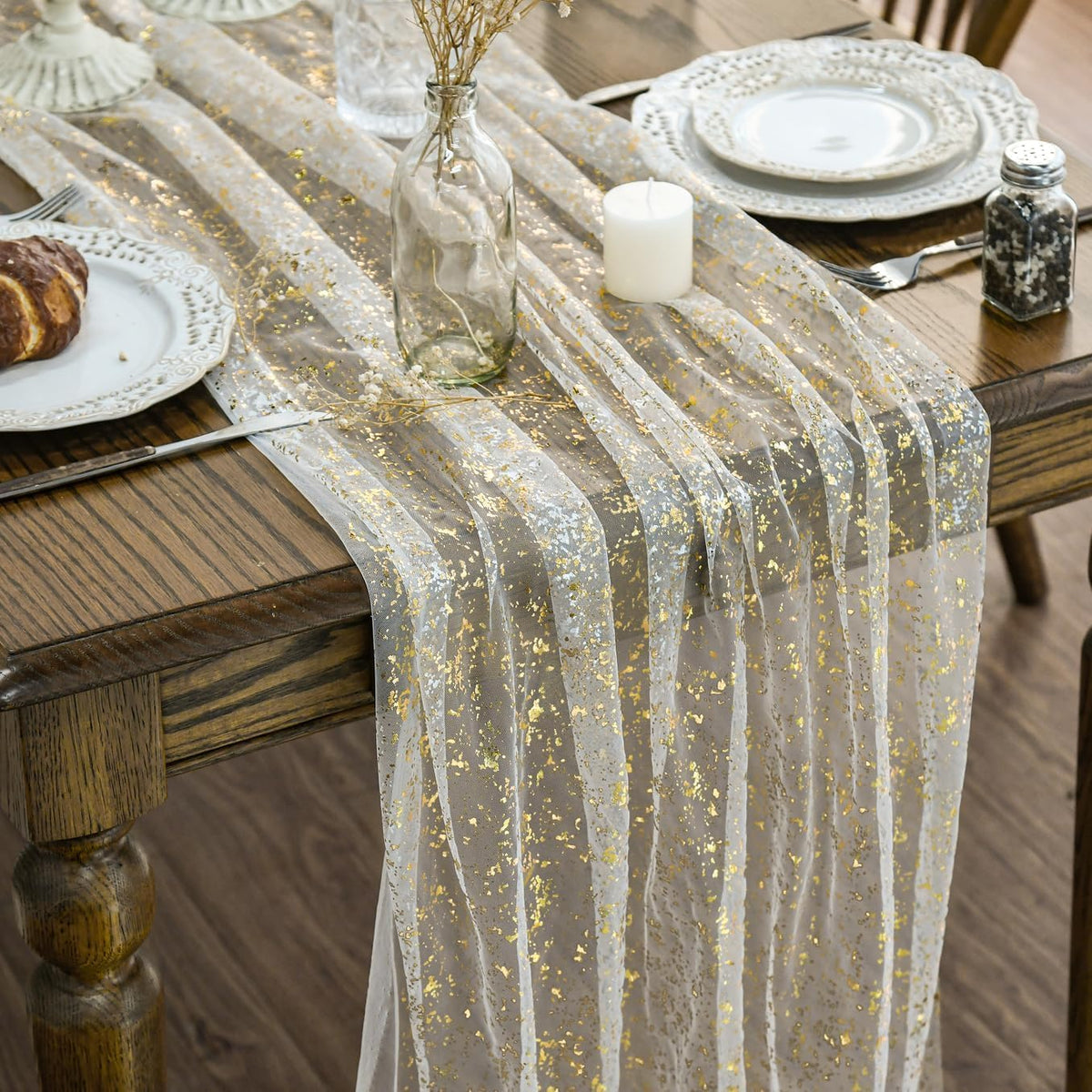 Artoid Mode beige gold gauze runner adds sheer glitter for weddings
