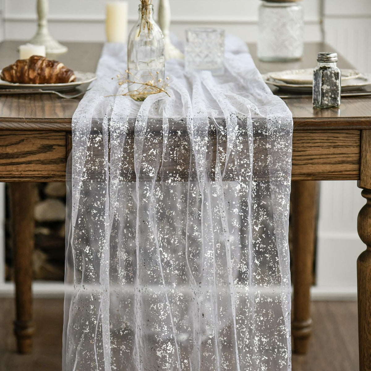 Artoid Mode glitter foil detail for wedding and celebration tables