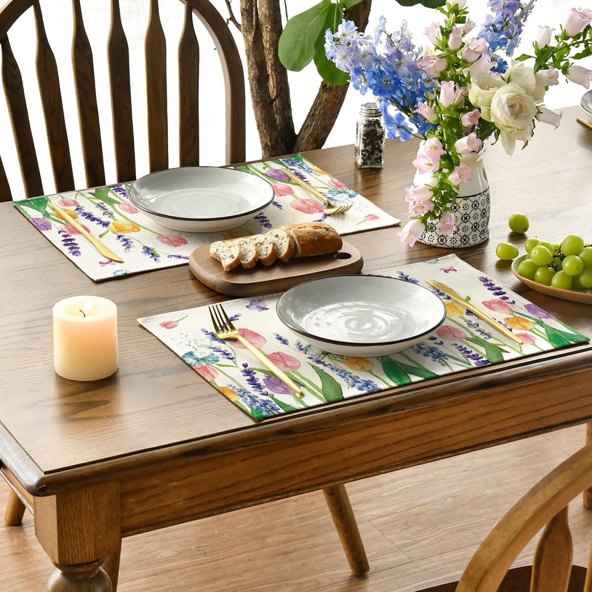 Artoid Mode placemats with hemmed edges resist fraying for lasting decor