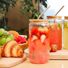 Bamboo lids seal in freshness for coffee, juice, or tea with ASKIZ