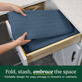 Best Brands Cuisinart dish drying mat, machine washable for easy cleanup.