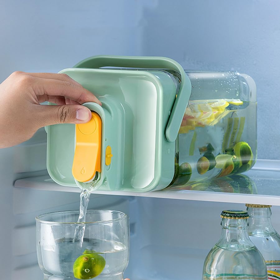 BICHUEN sealed, leakproof dispenser preserves drinks in fridge overnight.