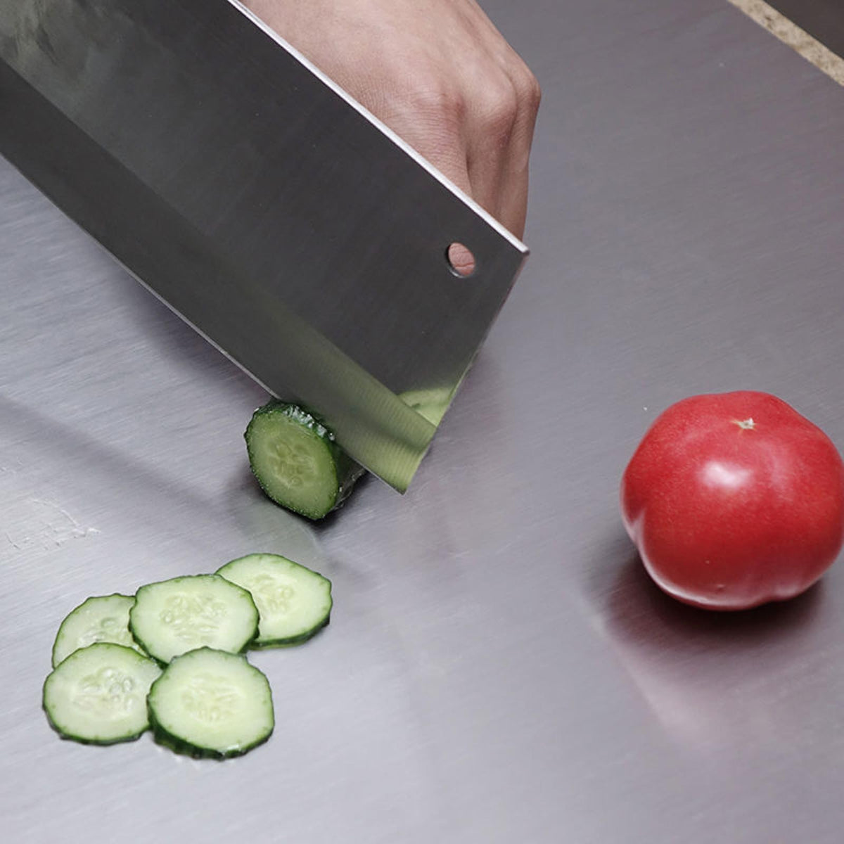 Billamb dishwasher-safe cutting board for quick cleanup