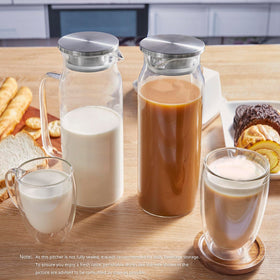 Dishwasher-safe glass carafe cleans easily without odor retention