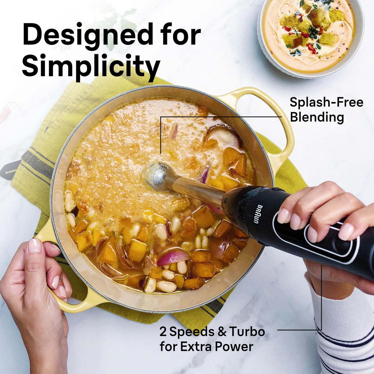 Ergonomic soft-grip handle of Braun MQ505 for comfortable blending