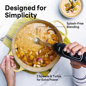 Ergonomic soft-grip handle of Braun MQ505 for comfortable blending