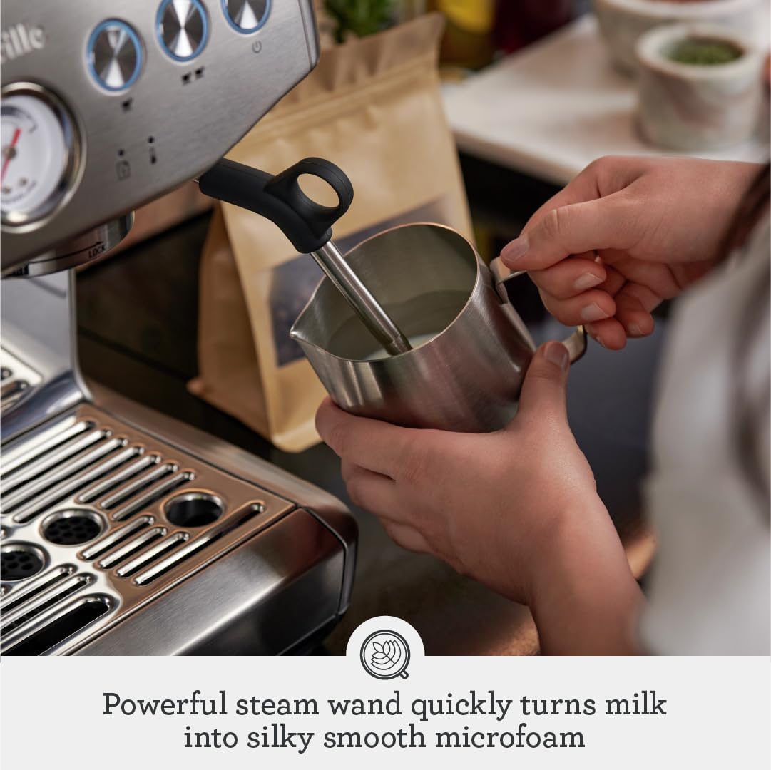 Breville BES876DBL 2L water tank for extended brewing sessions