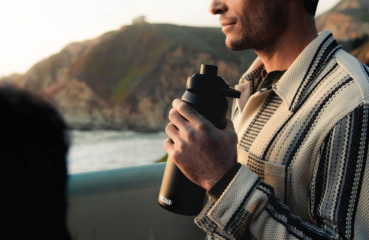 CamelBak Chute Mag 20oz vacuum insulation keeps beverages hot or cold longer