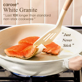 Carote 2-quart saucepan with lid ideal for sauces and reheating.