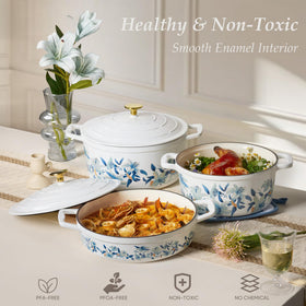 CAROTE inner-lid condensation design helps keep moisture in