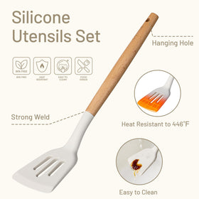 CAROTE silicone slotted turner in cream white safe for delicate flips
