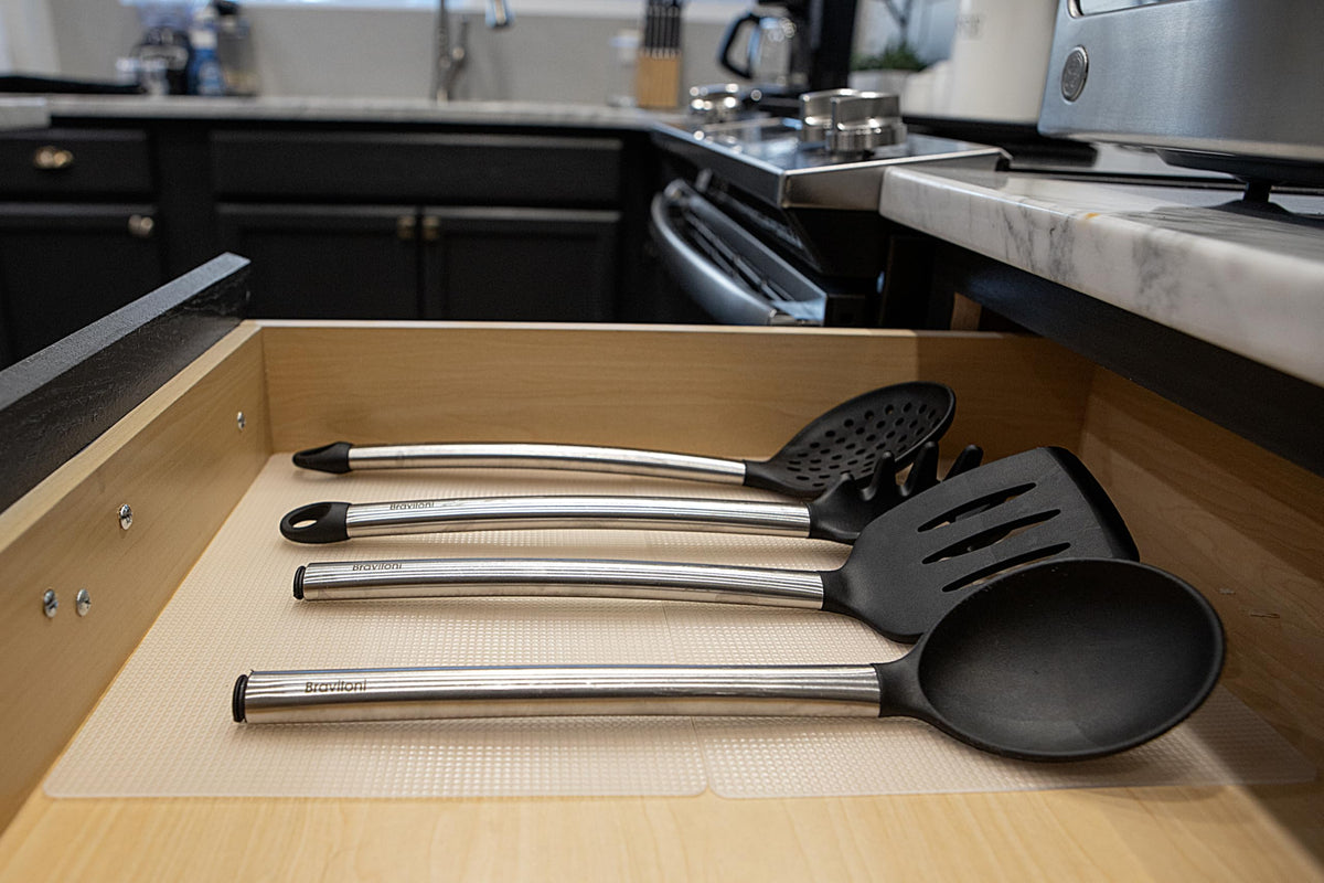 CatTongue Grips countertop traction protects prep surfaces from slips.