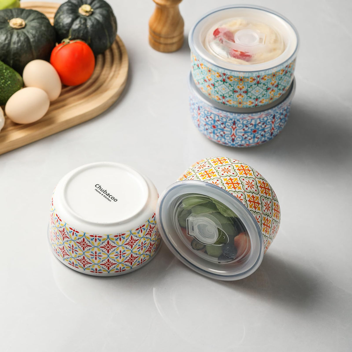Chubacoo bowl with lid for salads and cereals prevents spills