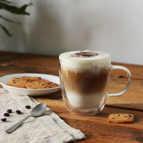 CNGLASS elegant clear mug in gift-ready packaging, ideal for gifting.