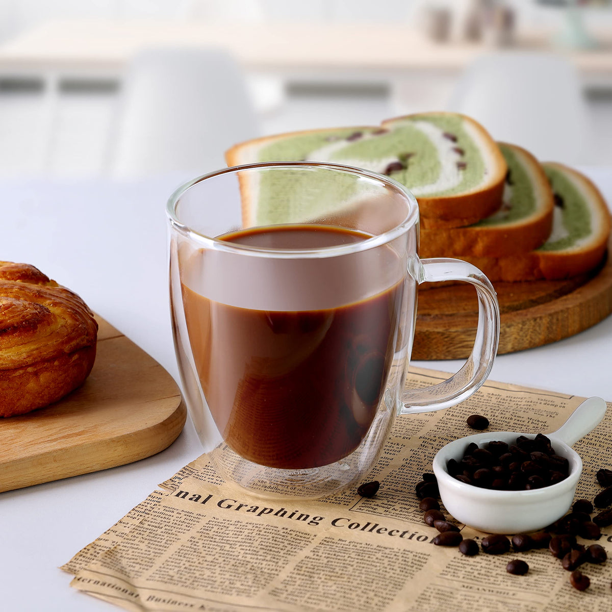CNGLASS lead-free BPA-free mug emphasizing healthier, eco-friendly home glassware.