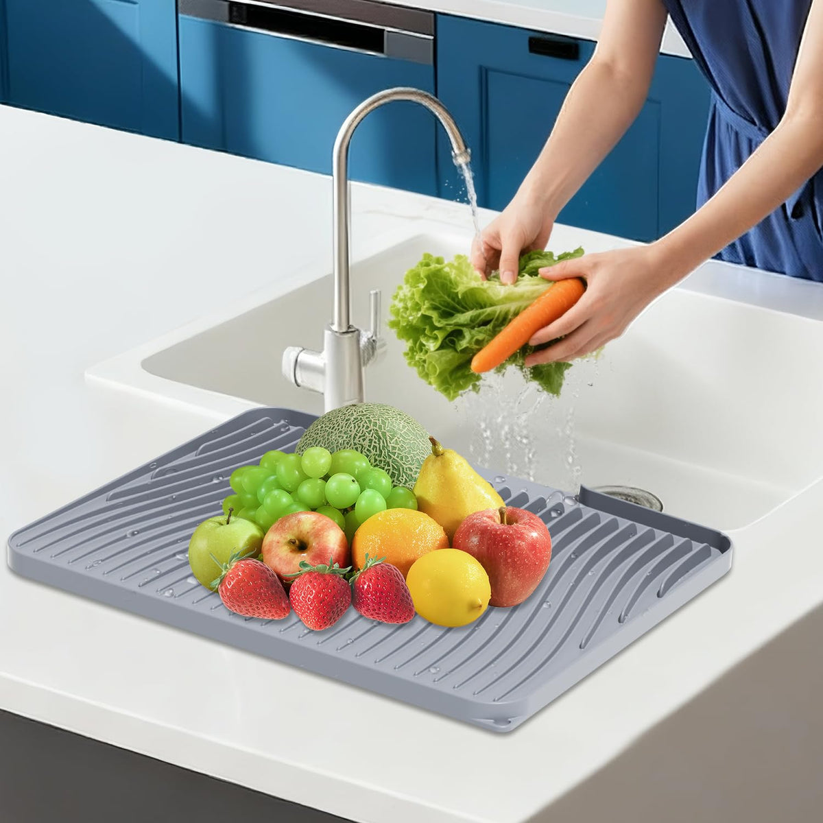 COPLIB foldable silicone mat saves space when stored.