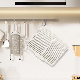 COPLIB textured surface provides secure grip on plates and glasses.