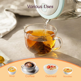 Cosori cool-touch handle offers comfortable, safe pouring.