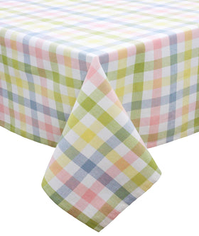 Cotton Craft Countryside Classic tablecloth close-up hem showing craftsmanship and durability