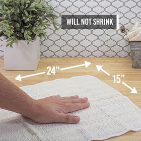 Country Cottons Old Fashion towel close-up texture highlights softness and lint-free surface.