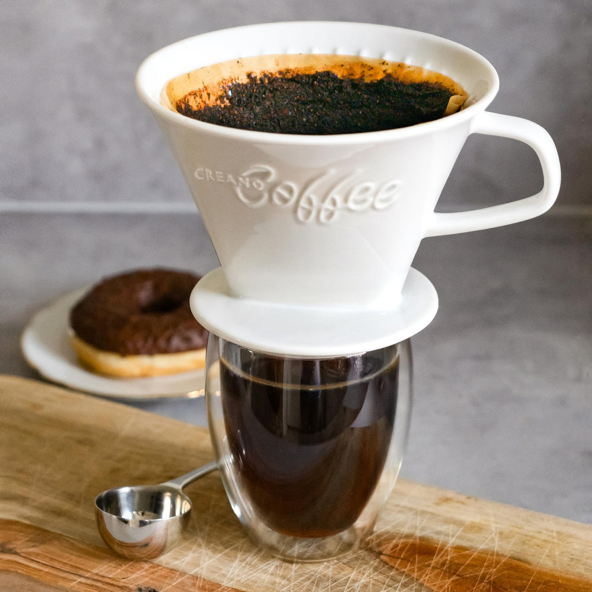 Creano porcelain coffee filter suitable for brewing coffee, cappuccino, and latte at home.
