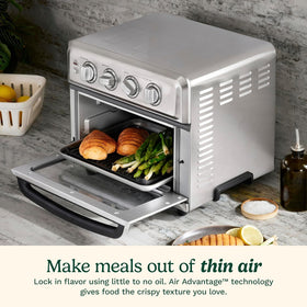 Cuisinart TOA-70NAS control panel with adjustable temperature and timer.