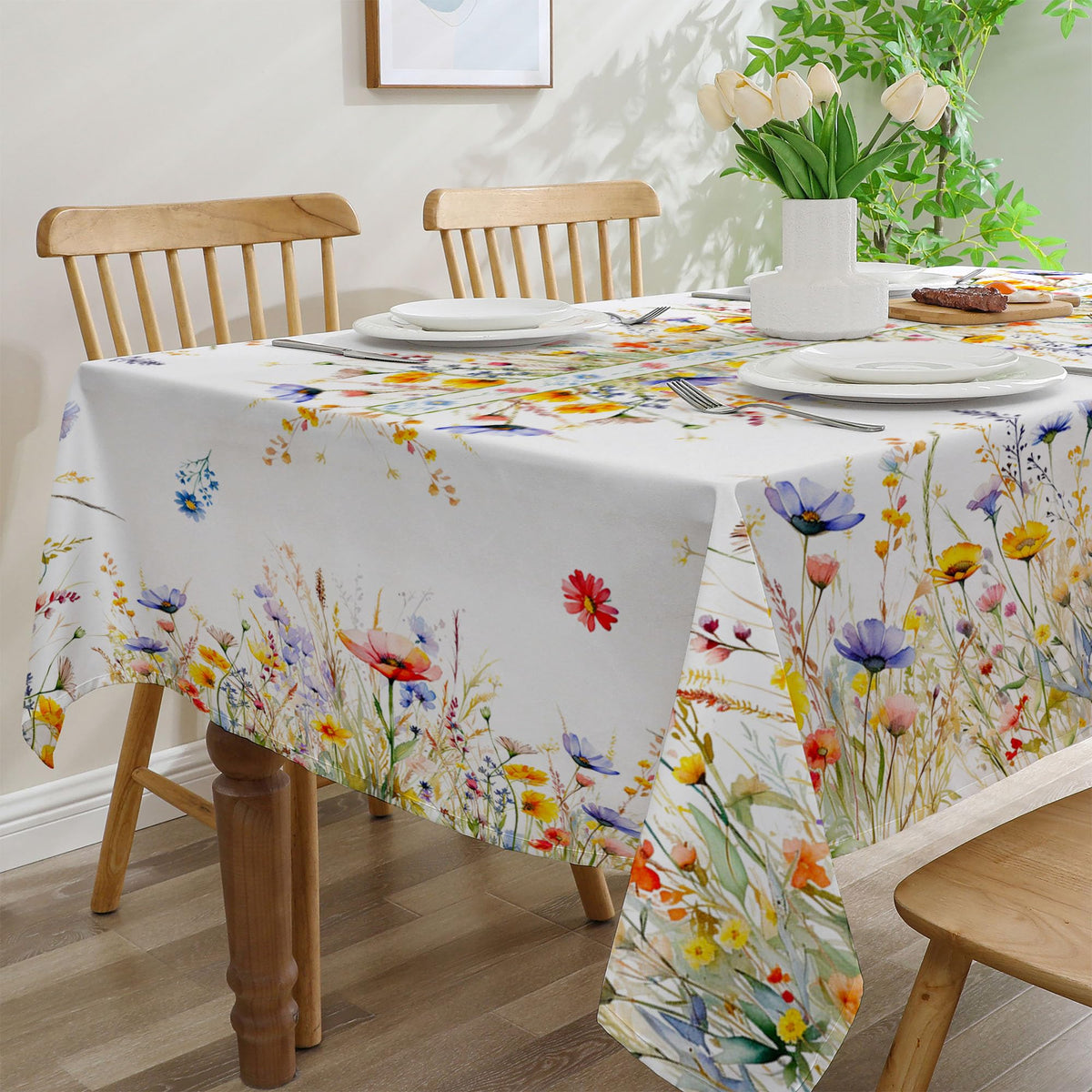 Cusugbaso versatile tablecloth for casual or formal events.