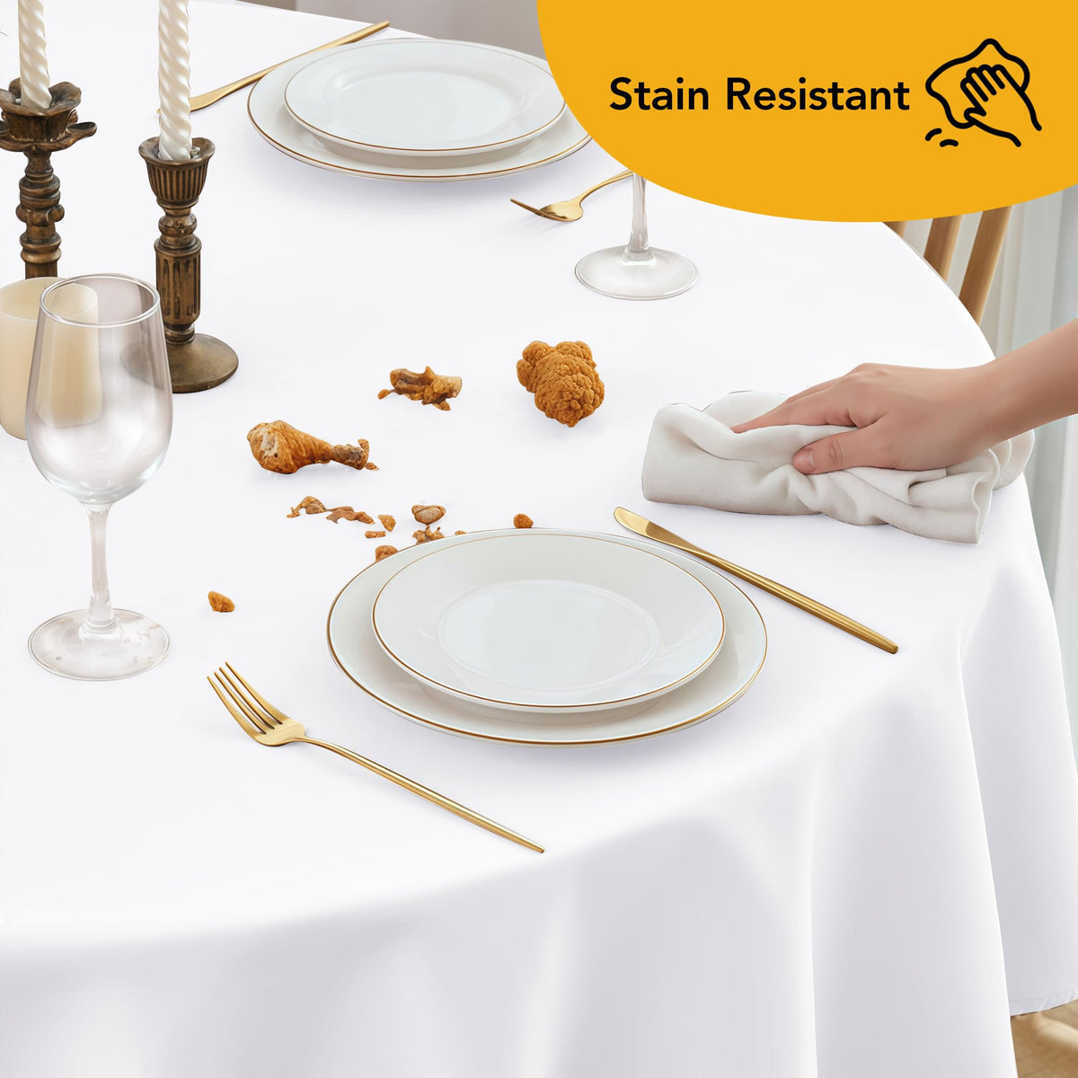Dailyset white round tablecloth on banquet table during reception setup.