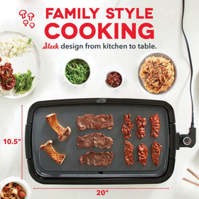 Anti-slip base provides stability while cooking and flipping