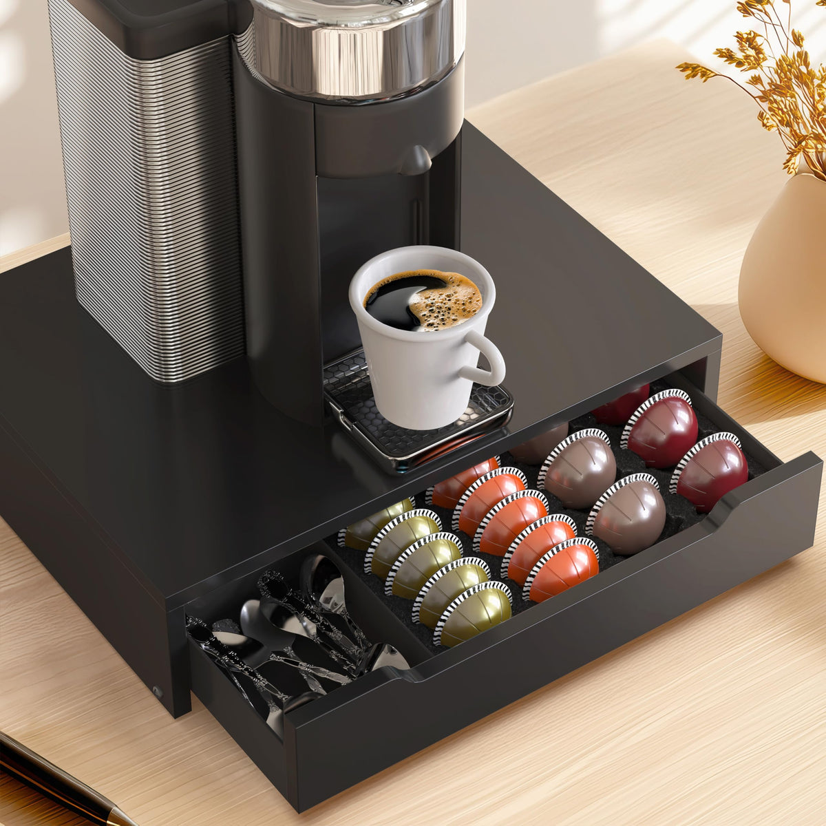 Deco Brothers Vertuoline drawer blends with modern kitchen counters