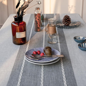 Deep Dream wrinkle-free fabric keeps surfaces smooth and neat.