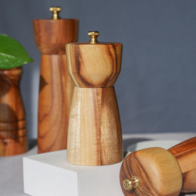 DeroTeno copper knob on grinder for precise grind control